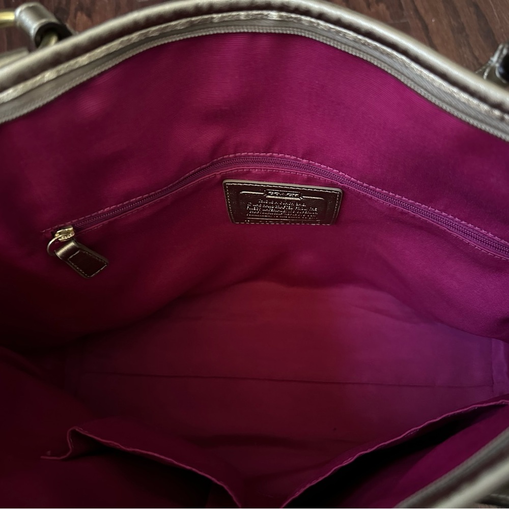 Coach Bag - Picture 4 of 5